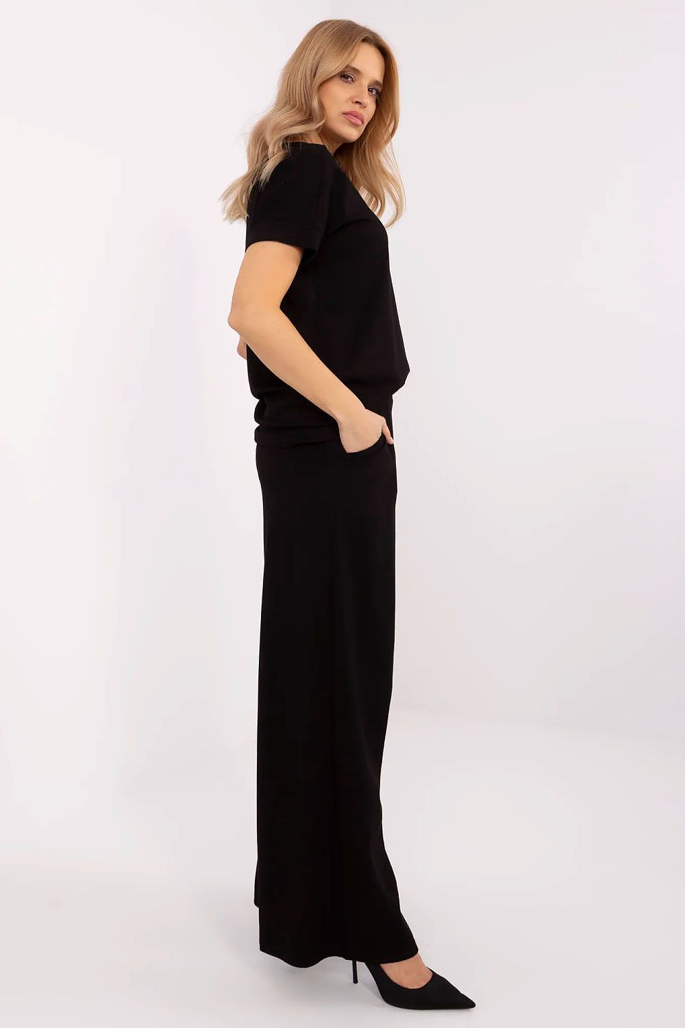  Tracksuit trousers model 209835 Relevance 