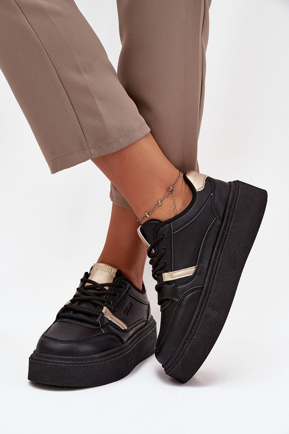  Sport Shoes model 216466 Step in style 